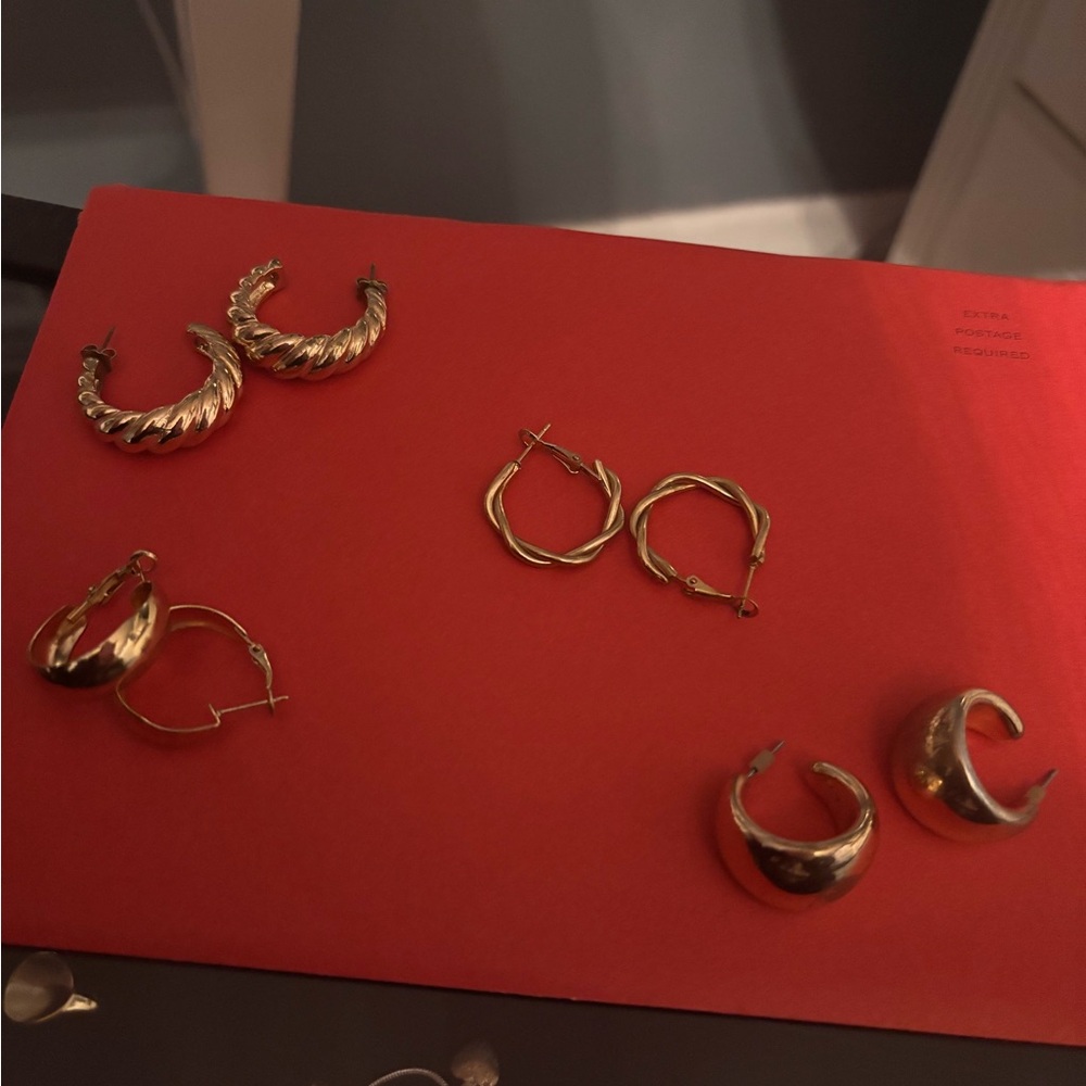 Chic Gold Hoop Earrings Collection